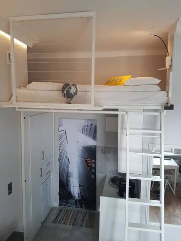 Фото номера Апартаменты-студио Хостелы Planet Hostel г. Варшава 8