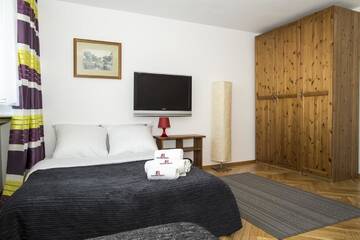 Фото номера Номер-студио с диваном-кроватью (для 4 взрослых) Апартаменты Hosapartments City Center г. Варшава 4
