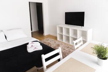 Фото номера Апартаменты с балконом Апартаменты Hosapartments City Center г. Варшава 3