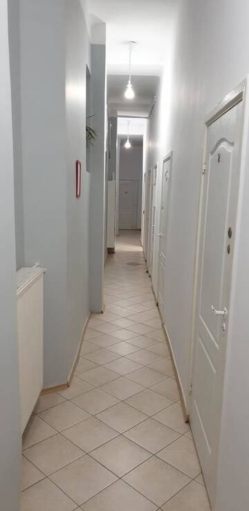 Фото номера Трехместный номер с общей ванной комнатой Хостелы Central Station Hostel г. Варшава 3