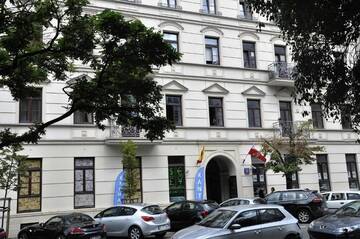 Фото номера Апартаменты с балконом Апартаменты Prudentia Apartments Wspólna г. Варшава 32
