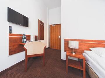 Фото номера Бюджетный одноместный номер Отель Hotel Chmielna Warsaw г. Варшава 2