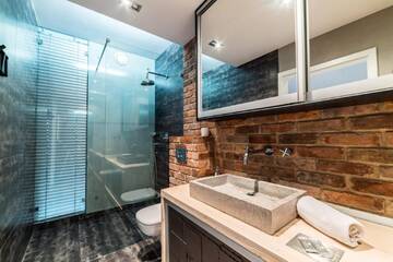 Фото номера Апартаменты - Двухуровневые Апартаменты Qbik Loft Aparts г. Варшава 7