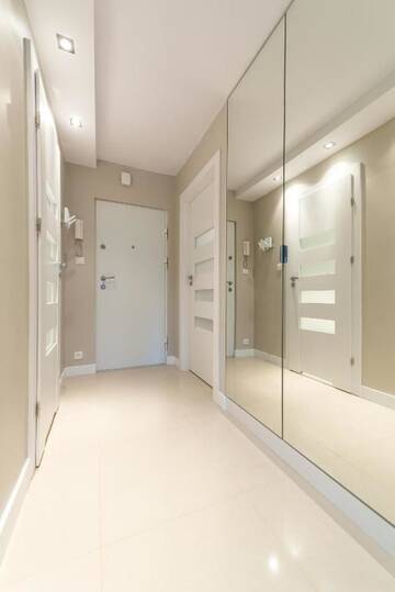 Фото номера Роскошные апартаменты с 1 спальней - Chmielna, 116/118 Апартаменты P&amp;O Apartments Emilii Plater г. Варшава 16