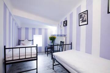 Фото номера Двухместный номер с 2 отдельными кроватями Хостелы AB Hostel г. Варшава 3