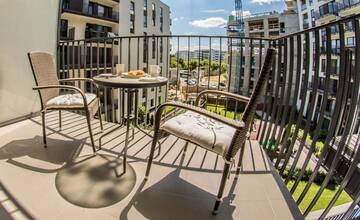 Фото номера Улучшенный номер-студио Апартаменты Kazou Residence г. Варшава 10