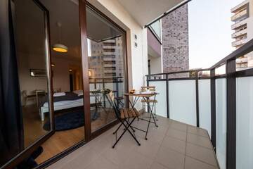 Фото номера Улучшенные апартаменты Апартаменты Kazou Residence г. Варшава 9