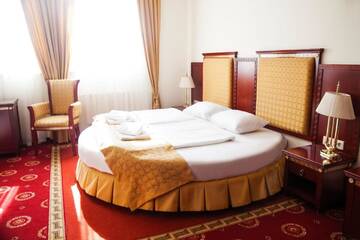 Фото номера Стандартные апартаменты Отель Hotel Holiday Park г. Варшава 3