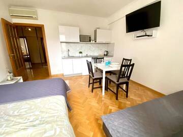 Фото номера Апартаменты с 3 спальнями Апартаменты Center Warsaw - Apartmenty Jana Pawła II г. Варшава 90