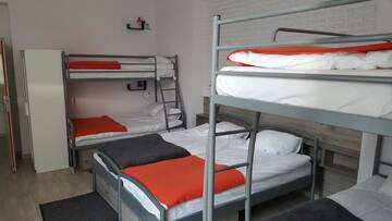 Фото номера Апартаменты с балконом Хостелы Hostel Lwowska 11 г. Варшава 5