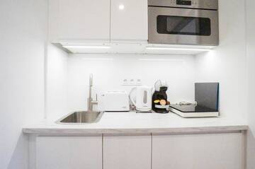 Фото номера Three-Bedroom Apartment - 11 Stara Street Апартаменты AAA STAY Premium Apartments Old Town Warsaw г. Варшава 6