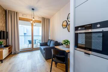Фото номера Улучшенные апартаменты Апарт-отели GO Apartments г. Варшава 9