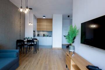 Фото номера Улучшенные апартаменты Апарт-отели GO Apartments г. Варшава 10