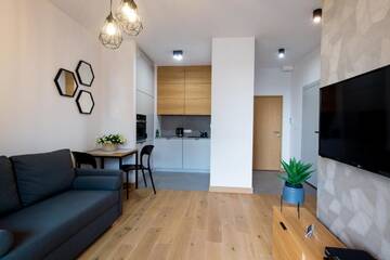 Фото номера Улучшенные апартаменты Апарт-отели GO Apartments г. Варшава 7