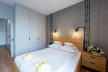 Фото номера Улучшенные апартаменты Апарт-отели GO Apartments г. Варшава 4