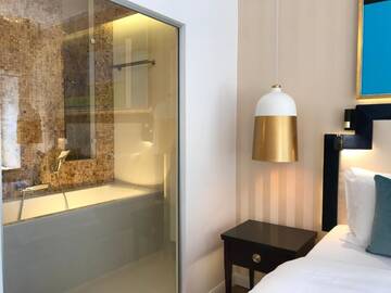 Фото номера Luxury 3 Bedroom SIGNATURE Suite with Main Market Square view (175m2) Апарт-отели MONDRIAN Luxury Suites UNESCO Old Town г. Варшава 18