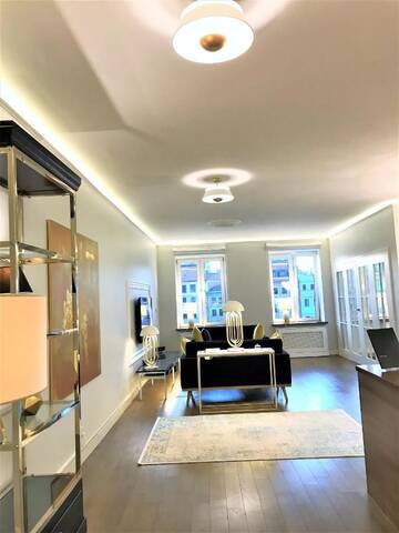 Фото номера Luxury 3 Bedroom SIGNATURE Suite with Main Market Square view (175m2) Апарт-отели MONDRIAN Luxury Suites UNESCO Old Town г. Варшава 14