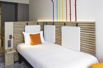 Фото номера Стандартный одноместный номер Отель ibis Styles Warszawa City г. Варшава 2