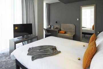 Фото номера Стандартный двухместный номер с 1 кроватью Отель ibis Styles Warszawa City г. Варшава 3