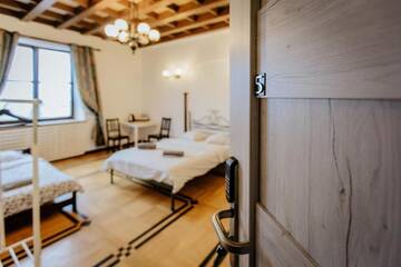Фото номера Трехместный номер с общей ванной комнатой Проживание в семье Green Wood Apartment Stara Ochota г. Варшава 13
