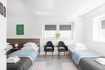 Фото номера Cемейный номер с собственной ванной комнатой Хостелы B&amp;B Sport Rooms г. Варшава 10