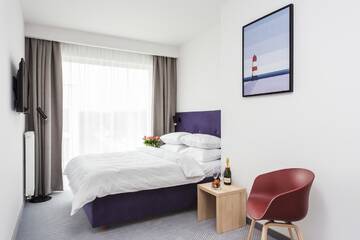 Фото номера Двухместный номер с 1 кроватью Отель Platinum Hotel&amp;Residence Wilanów г. Варшава 2