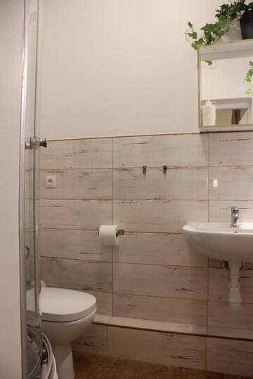 Фото номера Семейный номер-студио Проживание в семье Kolorowa Guest Rooms г. Варшава 8