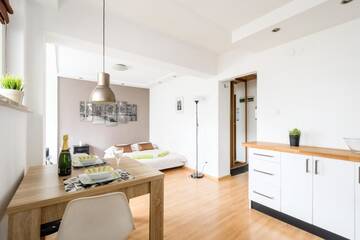 Фото номера Апартаменты-студио с балконом Апартаменты Balcony Apartment near Old Town г. Варшава 19