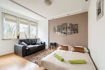 Фото номера Апартаменты-студио с балконом Апартаменты Balcony Apartment near Old Town г. Варшава 9