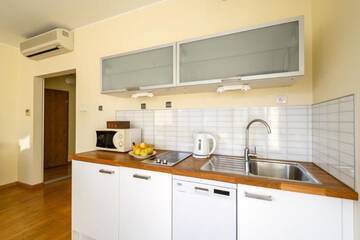 Фото номера Апартаменты-студио Апартаменты Luxury apartment Piękna г. Варшава 31