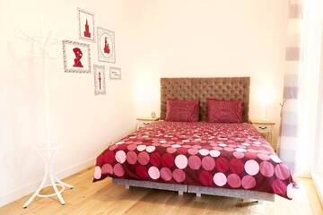 Фото номера Апартаменты с 2 спальнями Апартаменты Lovely LUX Garden Flat near Royal Park г. Варшава 13