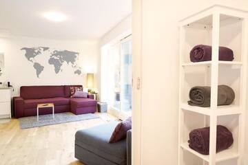 Фото номера Апартаменты с 2 спальнями Апартаменты Lovely LUX Garden Flat near Royal Park г. Варшава 37