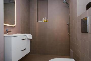 Фото номера Апартаменты с балконом Апартаменты ShortStayPoland Noakowskiego (B18) г. Варшава 54