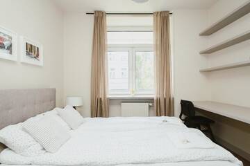 Фото номера Апартаменты с балконом Апартаменты ShortStayPoland Noakowskiego (B18) г. Варшава 16