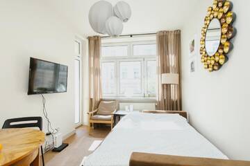 Фото номера Апартаменты с балконом Апартаменты ShortStayPoland Noakowskiego (B18) г. Варшава 9
