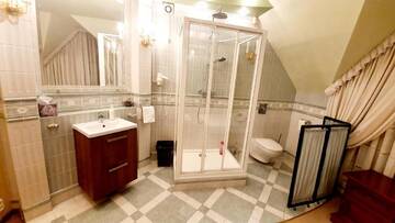 Фото номера Небольшой одноместный номер Отели типа «постель и завтрак» BTHouse, Pokoje Gościnne г. Варшава 3