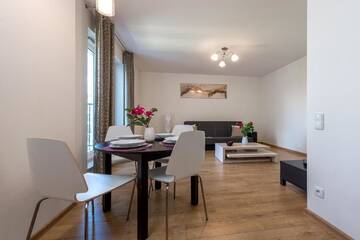 Фото номера Апартаменты с 1 спальней Апартаменты P&amp;O Apartments Wola Tarasy г. Варшава 24