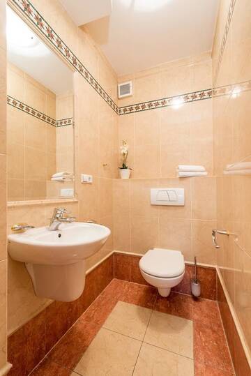 Фото номера Апартаменты с 3 спальнями - Tamka, 16 Апартаменты P&amp;O Apartments Tamka г. Варшава 21