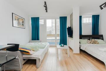 Фото номера Апартаменты Делюкс Апартаменты ShortStayPoland Grzybowska (B1) г. Варшава 33