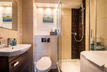 Фото номера 2-комнатные апартаменты с балконом Апартаменты WSTApartments River View г. Варшава 44