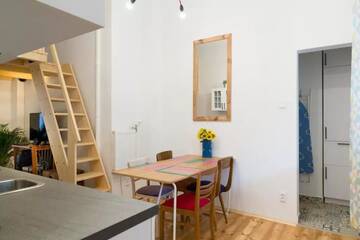 Фото номера Апартаменты с 1 спальней Апартаменты WSTApartments RetroFunky г. Варшава 12