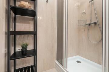 Фото номера Улучшенные апартаменты - 35 Nowy Świat Апартаменты Apartments "Paris" Warsaw г. Варшава 14