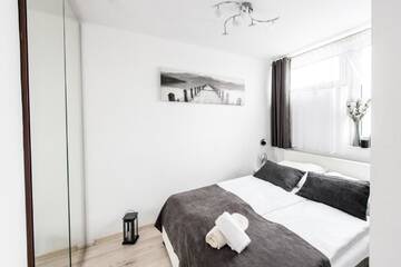 Фото номера Апартаменты с 1 спальней Апартаменты Alma Apartments Grzybowska г. Варшава 11