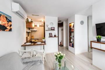 Фото номера Апартаменты с 1 спальней Апартаменты Alma Apartments Grzybowska г. Варшава 7