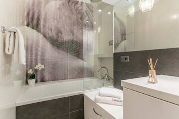 Фото номера Апартаменты с 2 спальнями Апартаменты P&amp;O Apartments Metro Nowy Swiat г. Варшава 42
