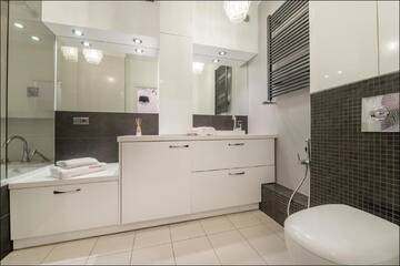 Фото номера Апартаменты с 2 спальнями Апартаменты P&amp;O Apartments Metro Nowy Swiat г. Варшава 26