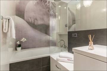 Фото номера Апартаменты с 2 спальнями Апартаменты P&amp;O Apartments Metro Nowy Swiat г. Варшава 38