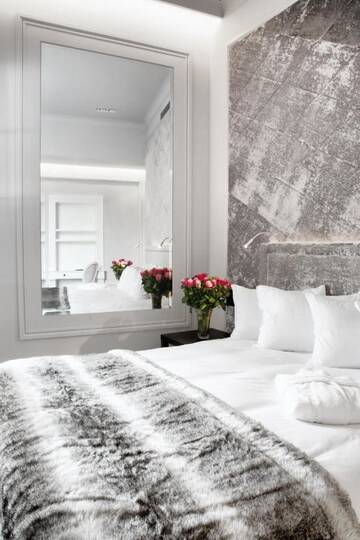 Фото номера Улучшенный двухместный номер с 1 кроватью Отель Hotel Bellotto г. Варшава 9