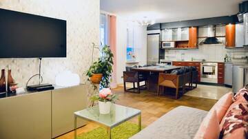 Фото номера Улучшенные апартаменты Апартаменты JessApart– Babka Tower Apartment г. Варшава 5