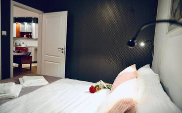 Фото номера Улучшенные апартаменты Апартаменты JessApart– Babka Tower Apartment г. Варшава 12